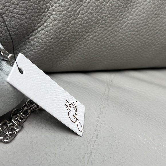 42 Gold - 7018 Silver Clutch with Chain NWT - Picture 4 of 10